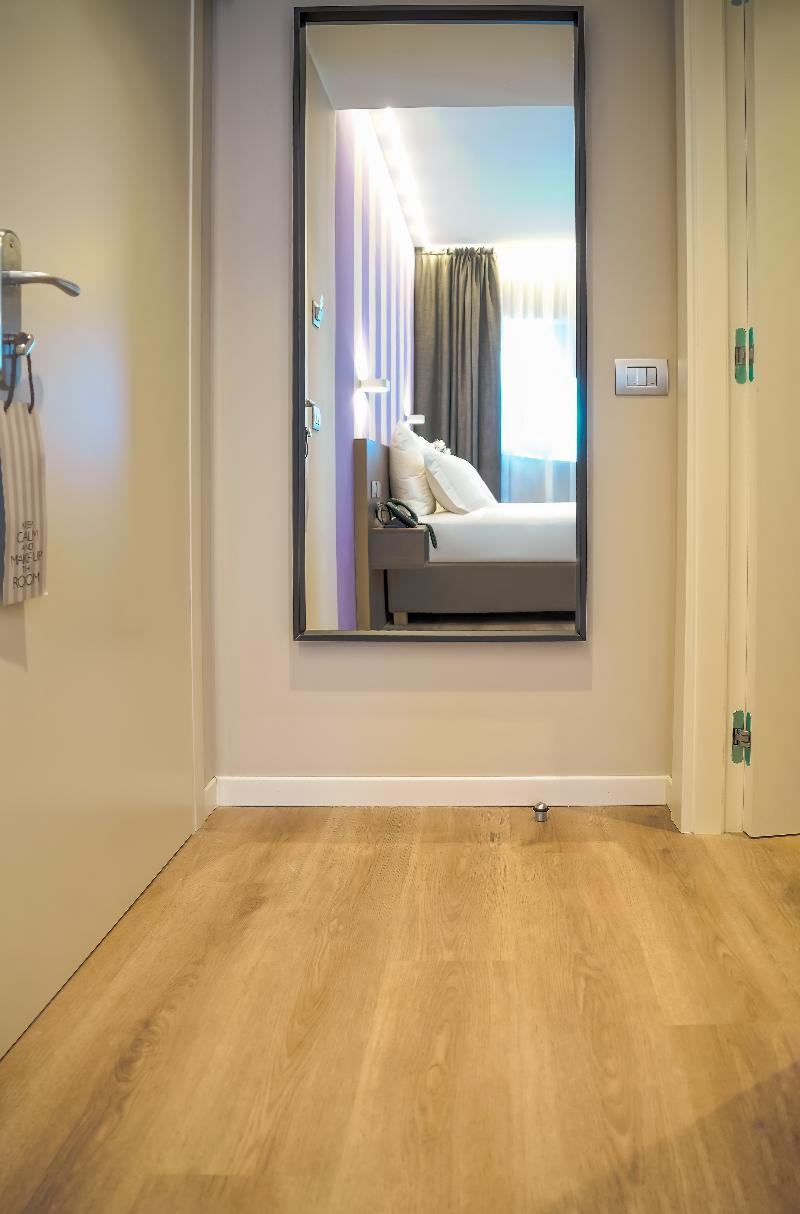 Sleep Tide Suites Milan Exterior photo
